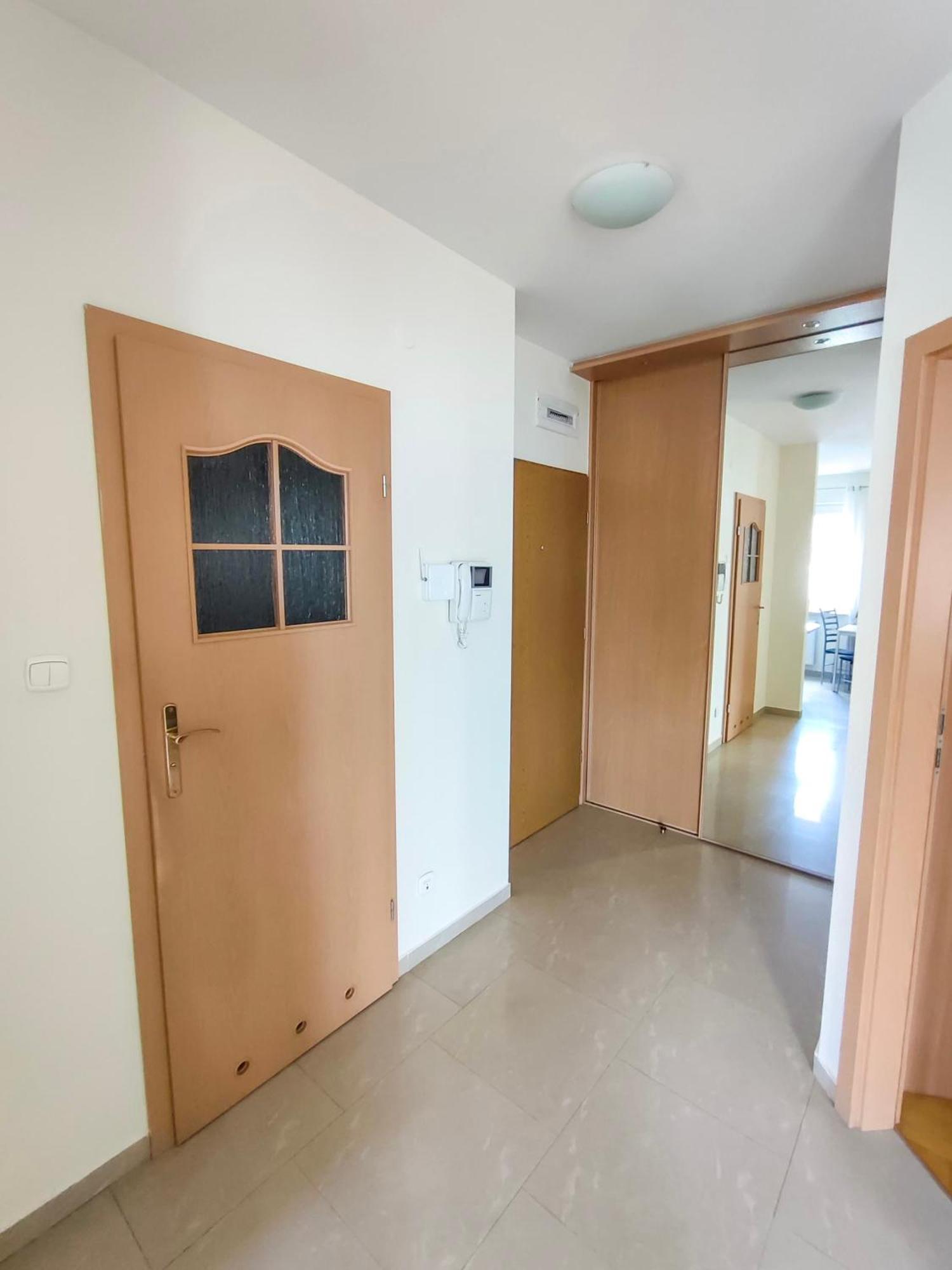 Prywatny Parking Apartament Zacisze By Rentoom Stary Toruń Exteriör bild